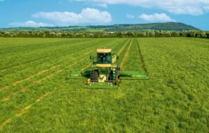 30 лет KRONE BiG M: легенда, изменившая мир кормозаготовки