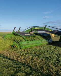 Новости от KRONE: презентована модель первого ленточного валкователя Swativo T 1040 Pro.